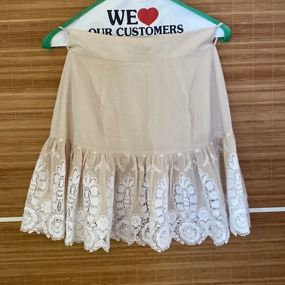 Miguelina Crop top and skirt. - Picture 3 of 8